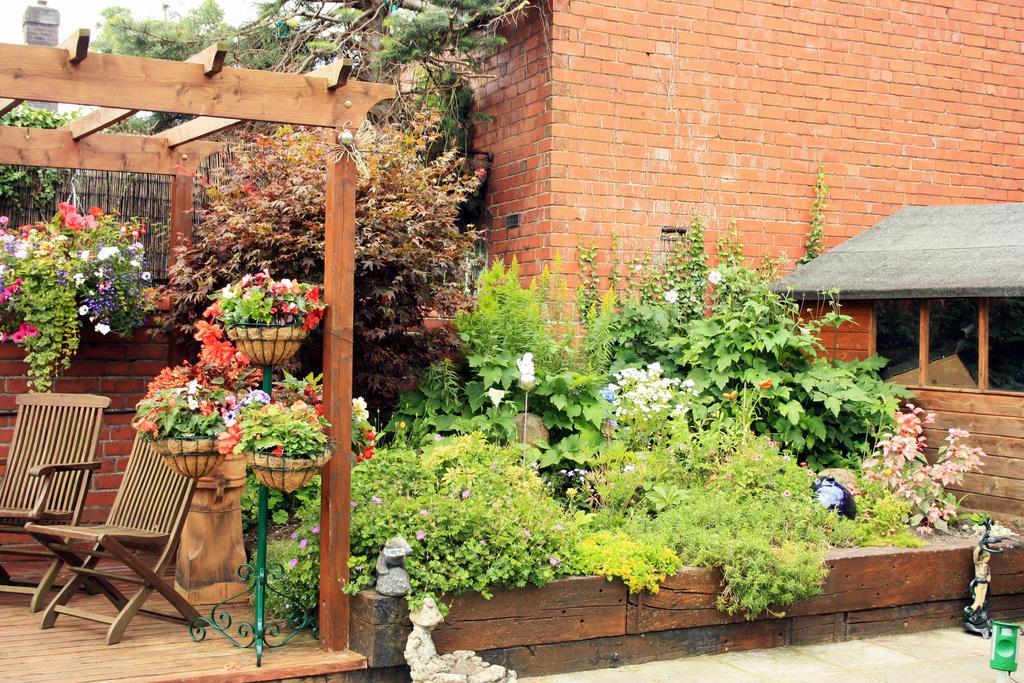 Laurels Bed and Breakfast Όσβεστρι Εξωτερικό φωτογραφία