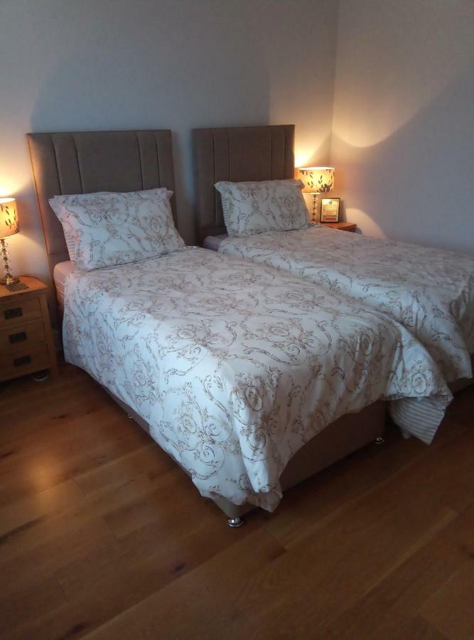 Laurels Bed and Breakfast Όσβεστρι Εξωτερικό φωτογραφία